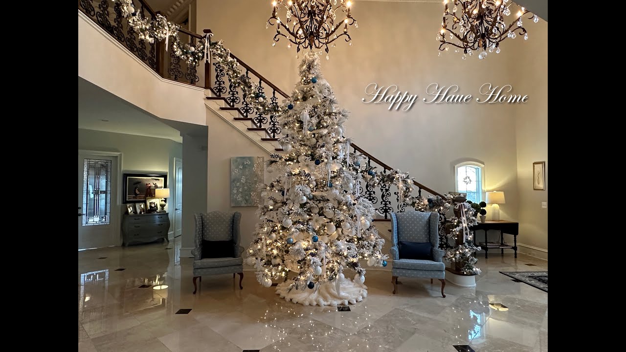 Christmas Decorate with Me 2022  | Holiday Decorating of our Foyer | Christmas Home Tour 2022