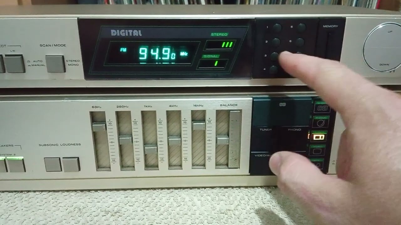 Marantz PM-440/ST-440 Amplifier/Synthesized Turner 