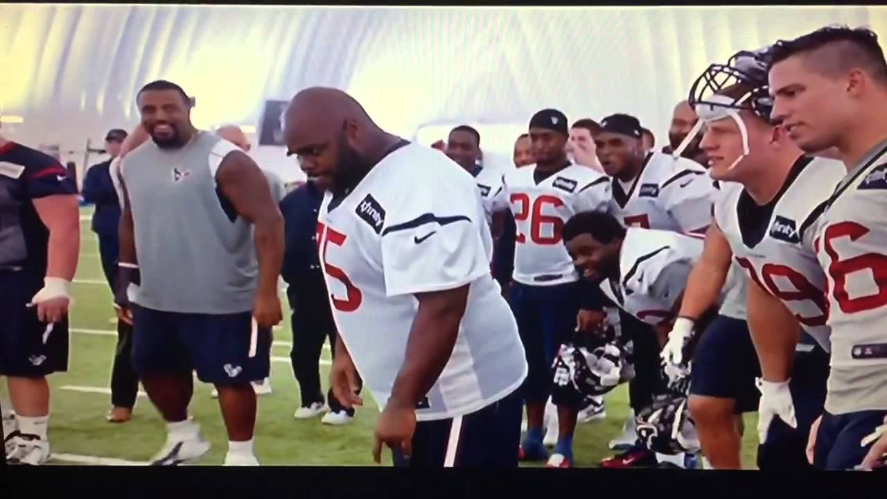 Hard Knocks: Carli Lloyd vs. Vince Wilfork (FG Contest)