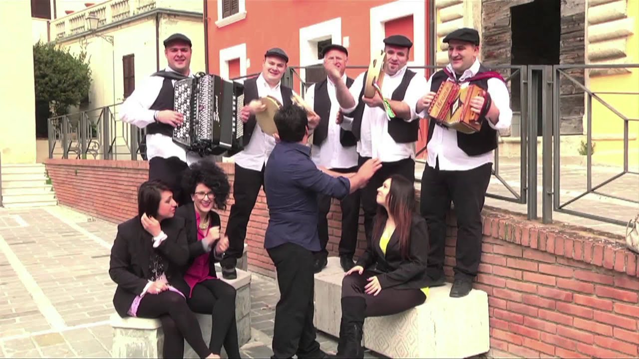 OILI' OILA' - Tequila e Montepulciano Band [VideoClip Ufficiale]