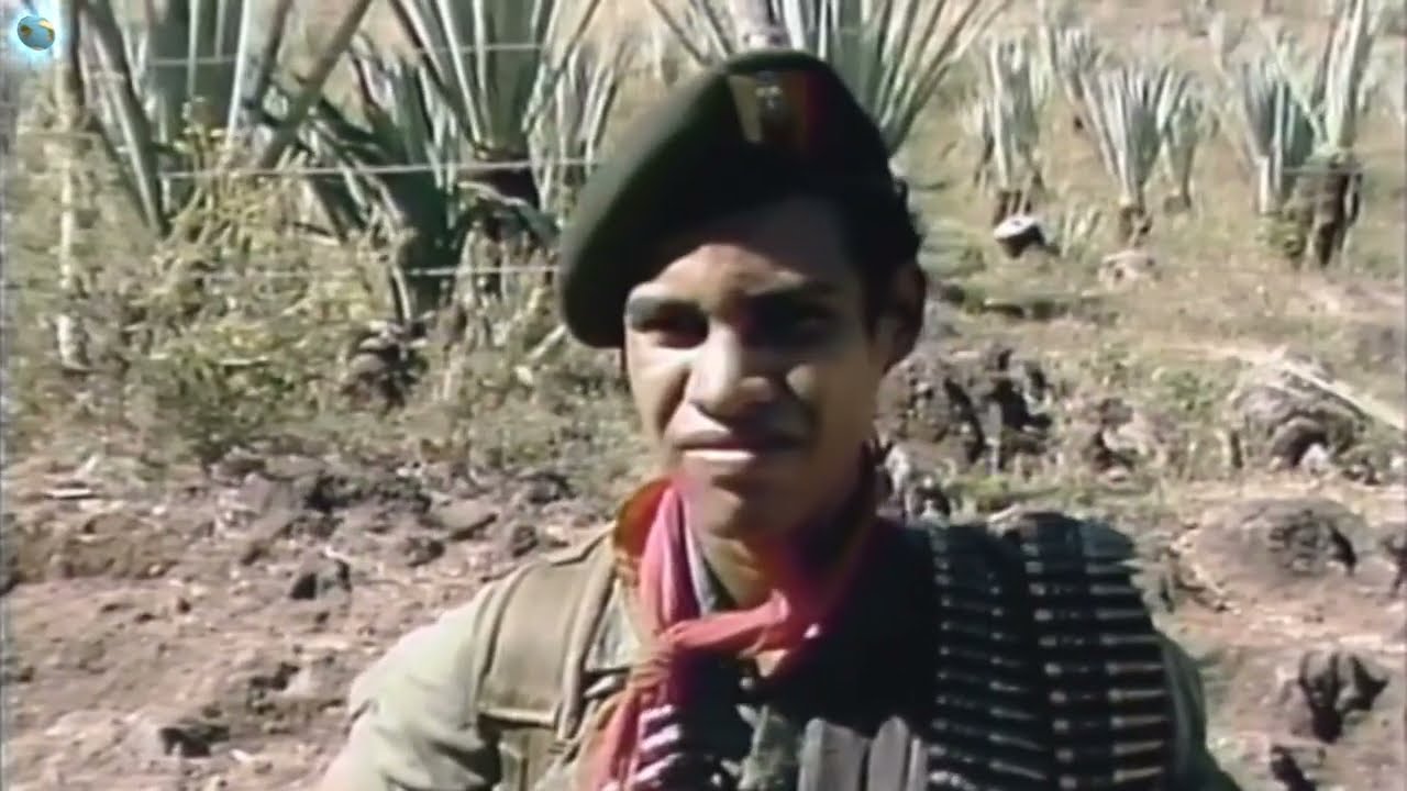 El Salvador depto. de Cabañas , 1986 FAES patrullando.