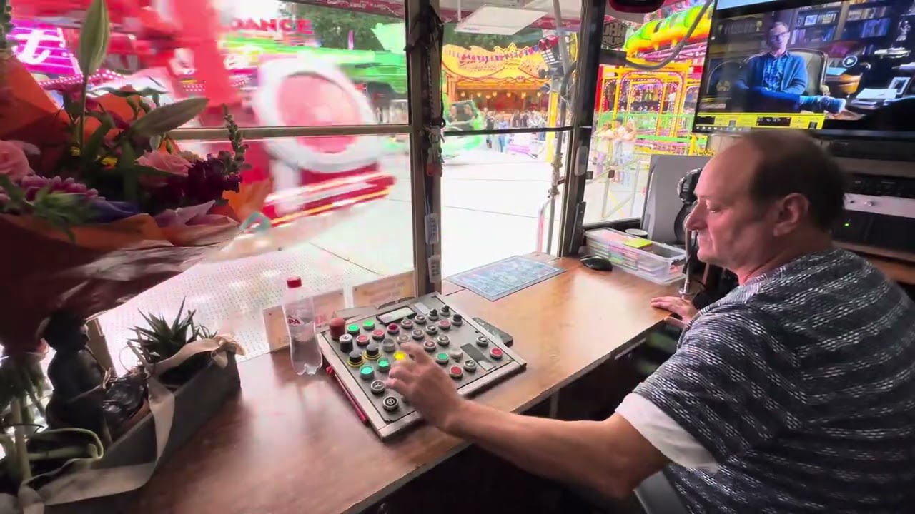 Operator View - Entertainer - Müller / Volklandt  2024
