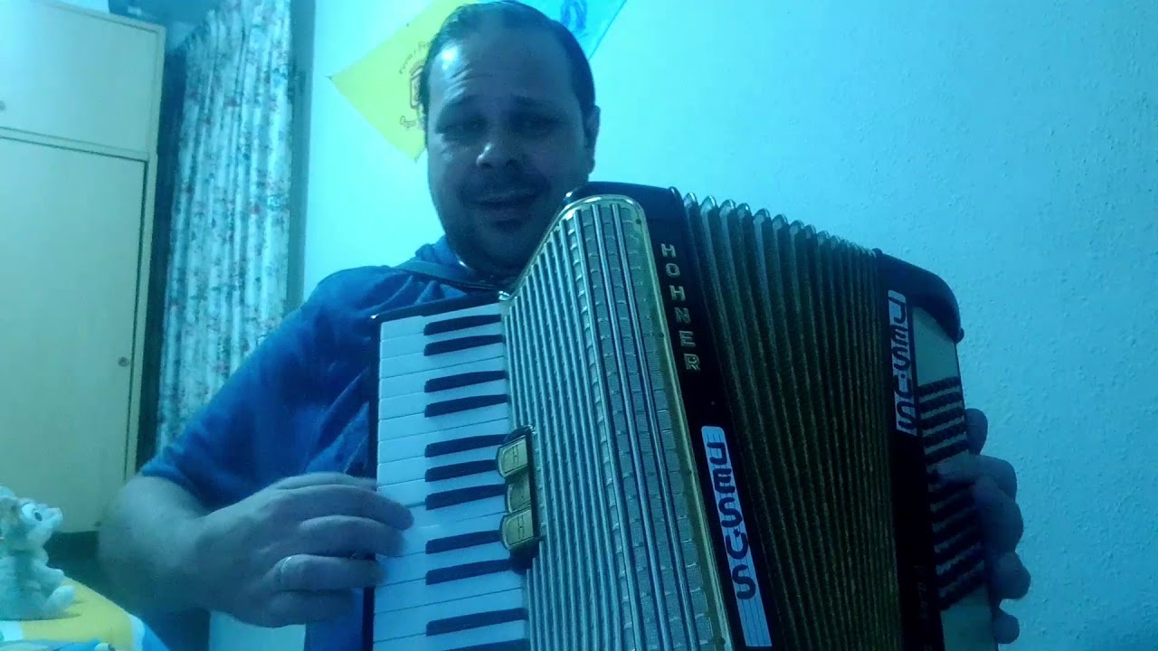 Jesus y su acordeon  