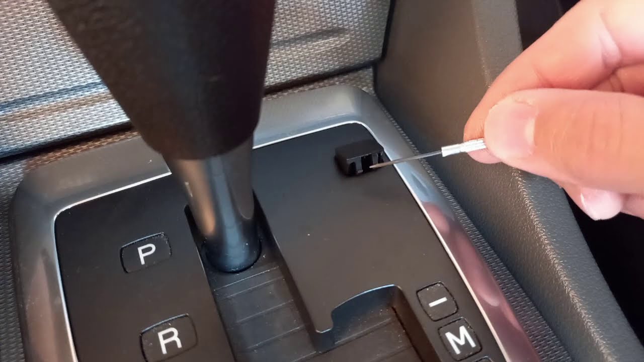 Como desbloquear câmbio automático Ford Focus sem danificar o console (Muito prático!)