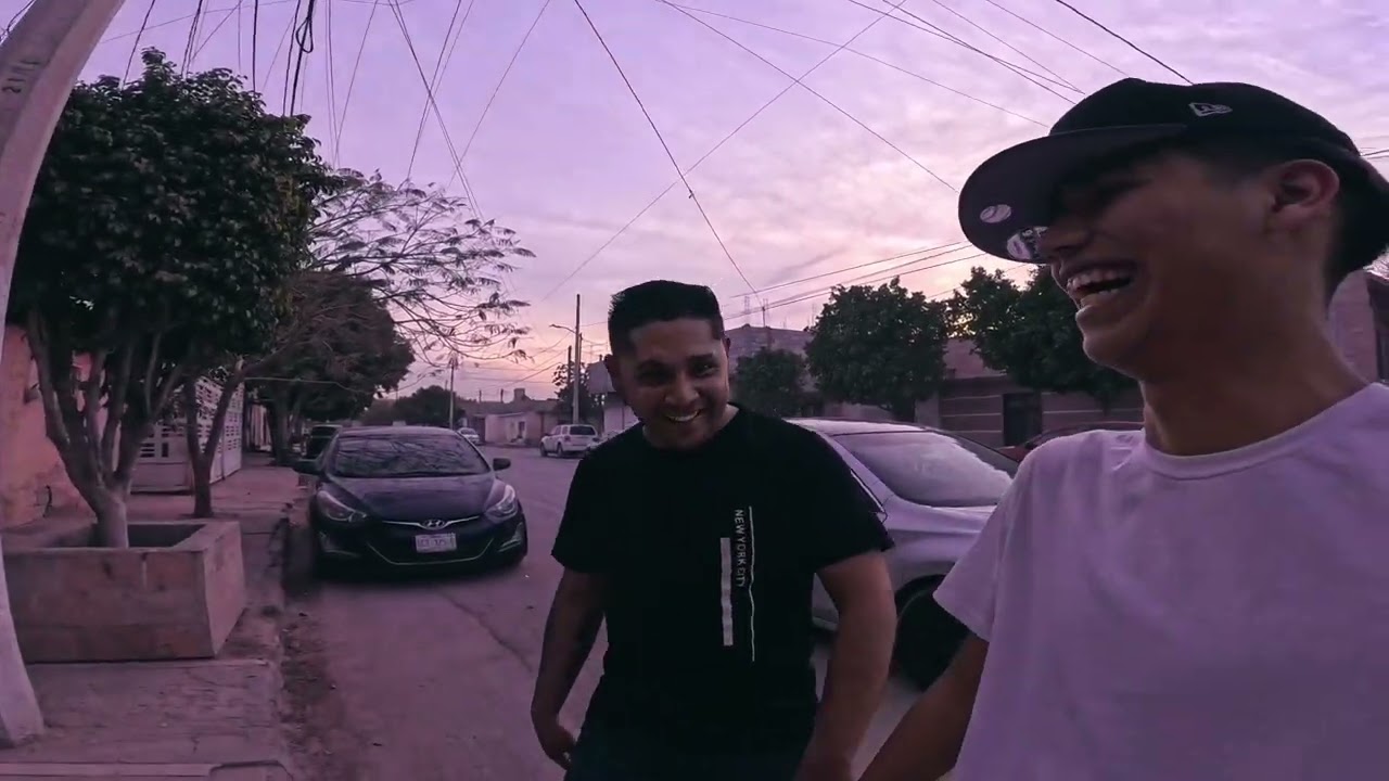 VAMOS Y LAVAMOS LOS CARROS EN CLUB/ERIKZOSVLOG