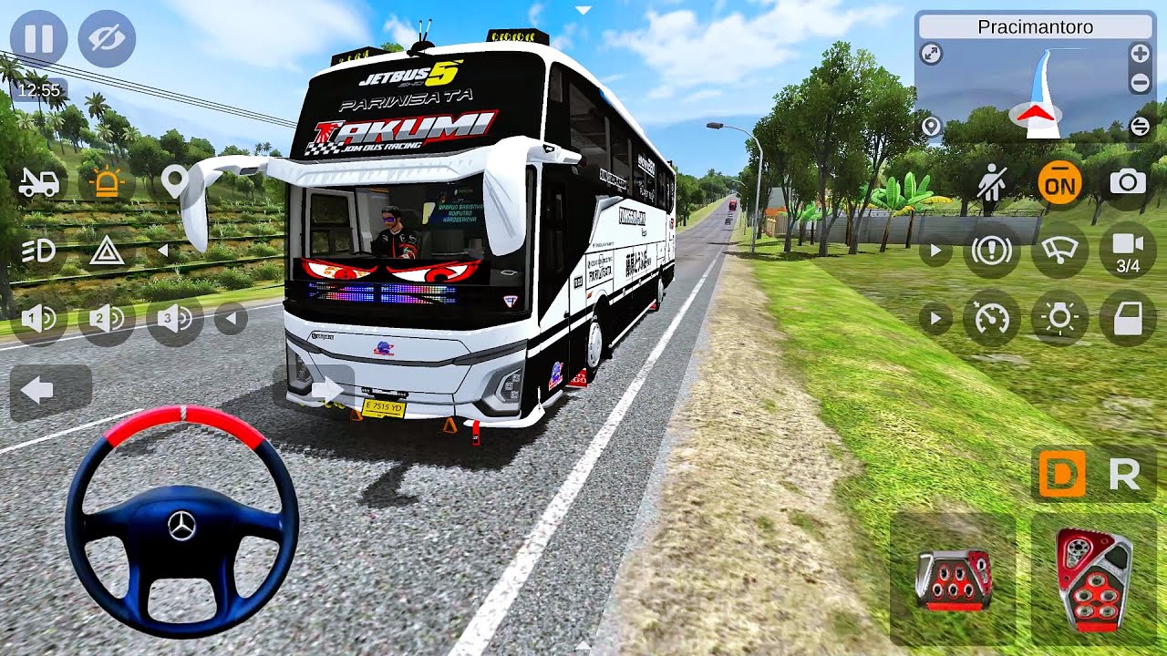 Bus Pariwisata Takumi Tunggal Jaya Adu Speed Dengan Black Pink Di Jalan Lurus Pracimantoro