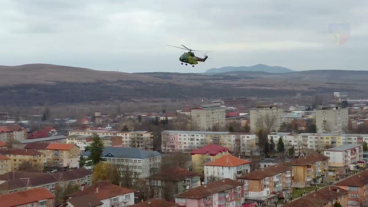 Survol demonstrativ al Forțelor Aeriene Române #acasăLaHunedoara