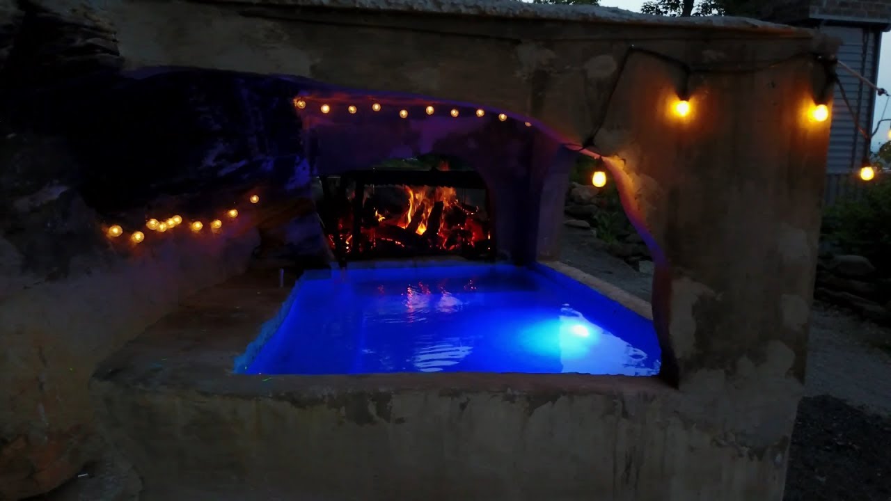 Building a concrete hot tub grotto