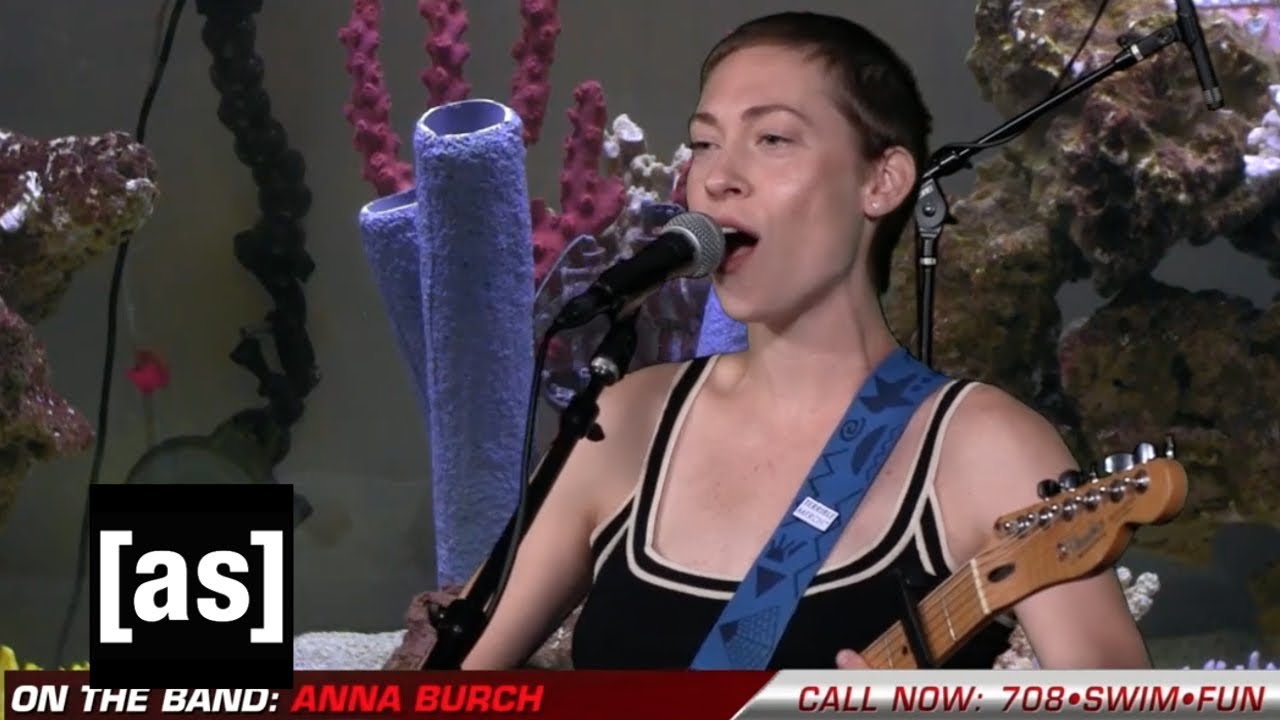 Anna Burch 