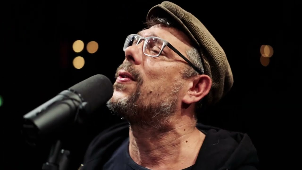 Felix Römer und Nachtfarben - Verhinderter Held (Livesession)