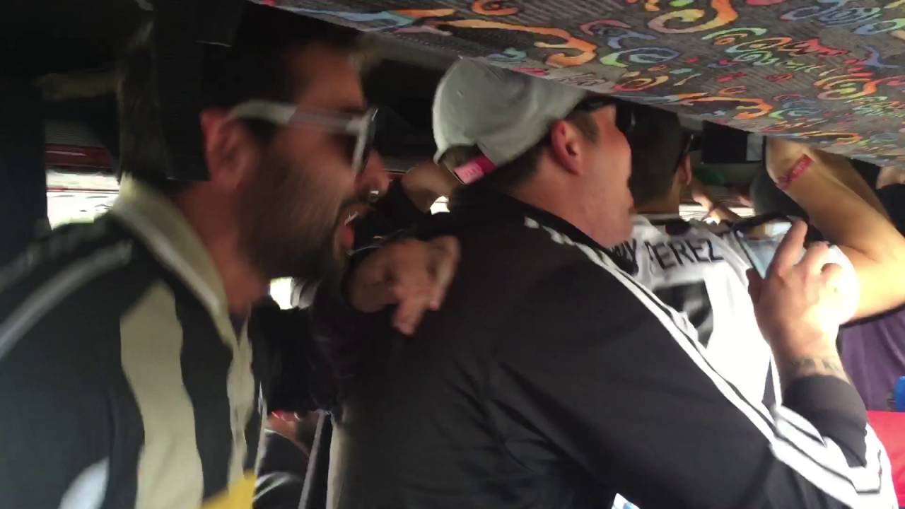 Adeptos Portimonense a caminho da Póvoa