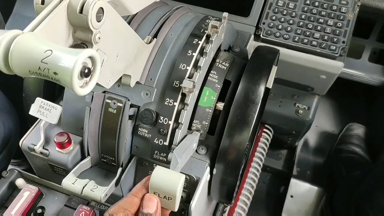 B737 NG Aircraft - FLAP System (Part1)