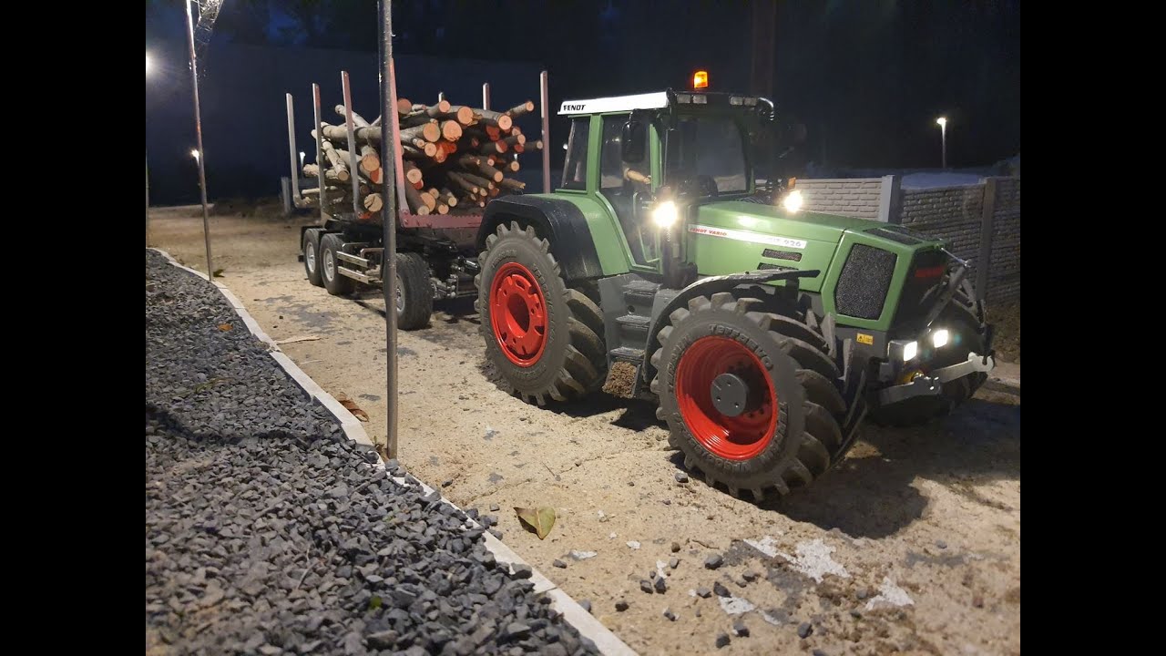 RC FENDT 926 FAVORIT TIMBER TRANSPORT