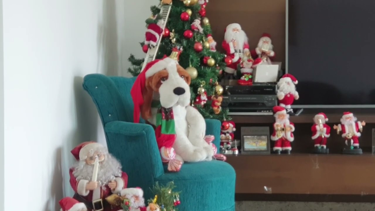 Animated life size christmas singing dog
