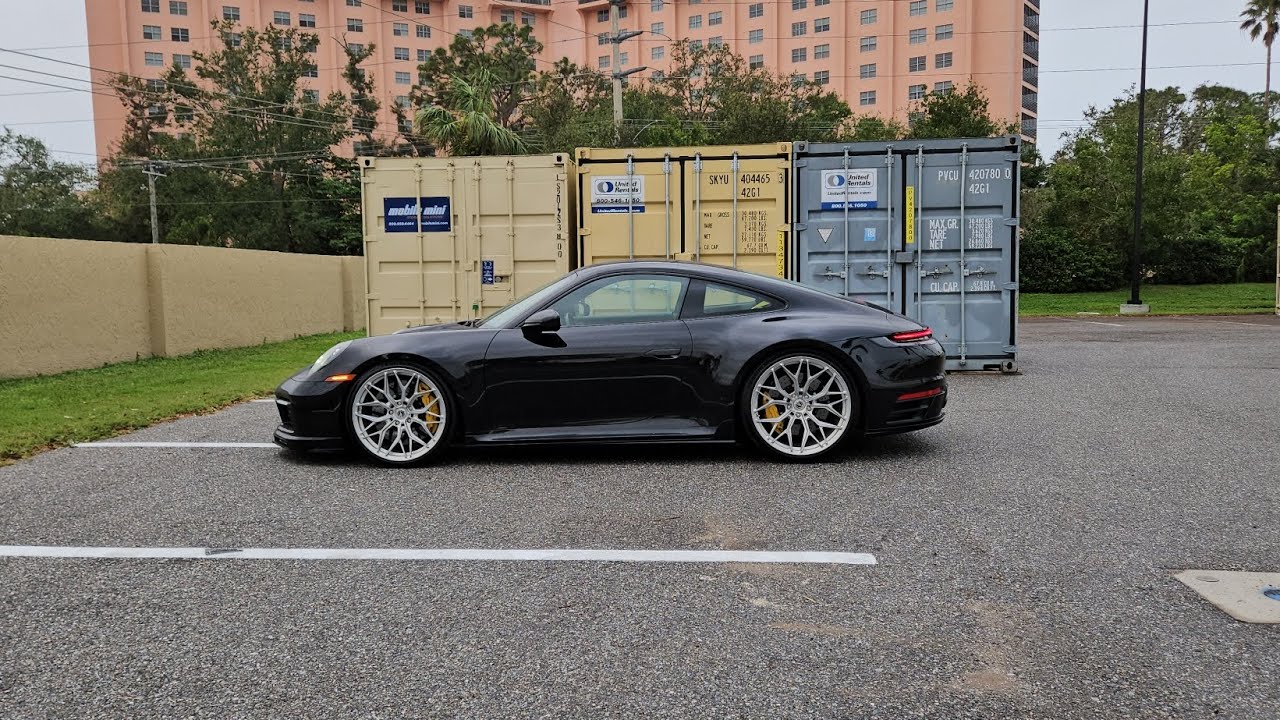 Утренняя поездка на Porsche 911