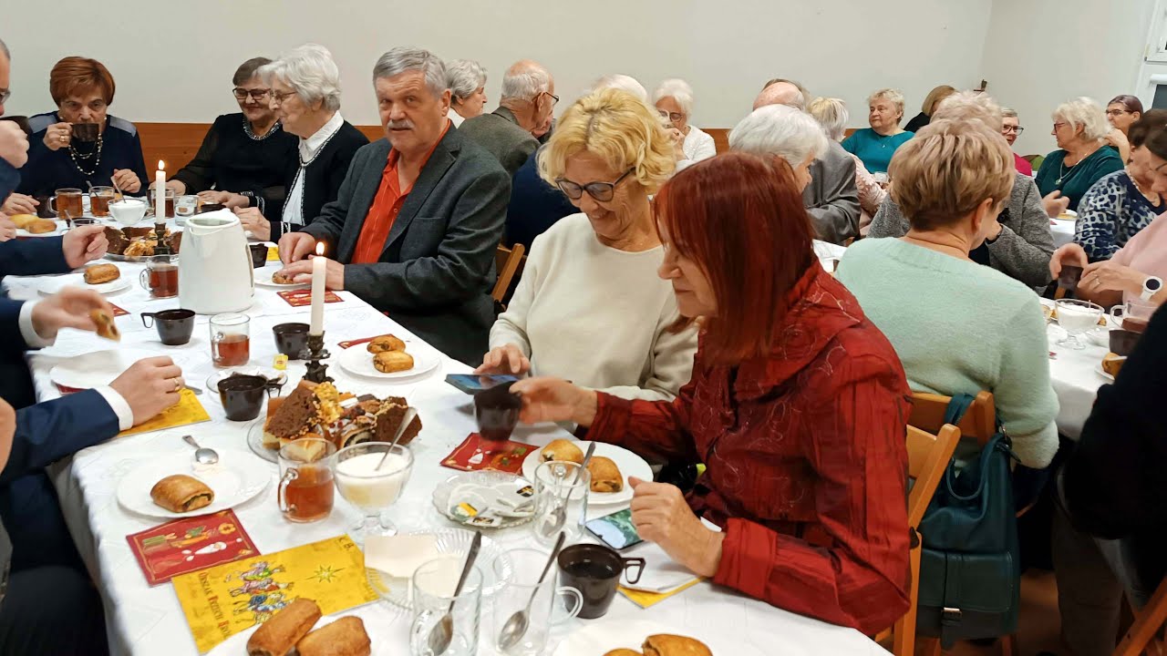 Klub BATORY Spotkanie Wigilijne dla seniorów 2024