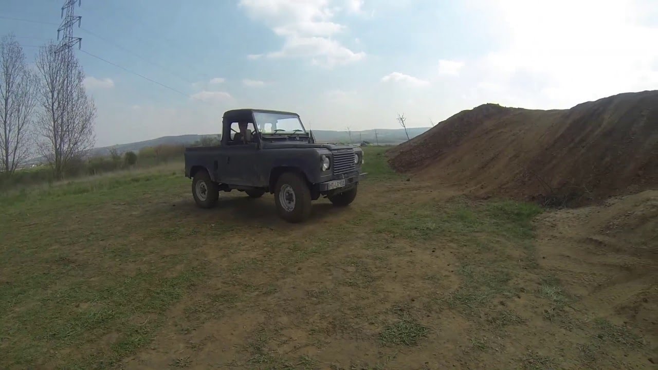 Land Rover Defender D90 Milit&auml;r offroad