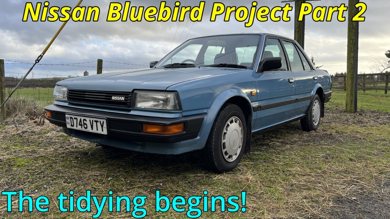 1987 Nissan Bluebird 1.6 - - Part 2 - interior, tow bar, alarm and badges