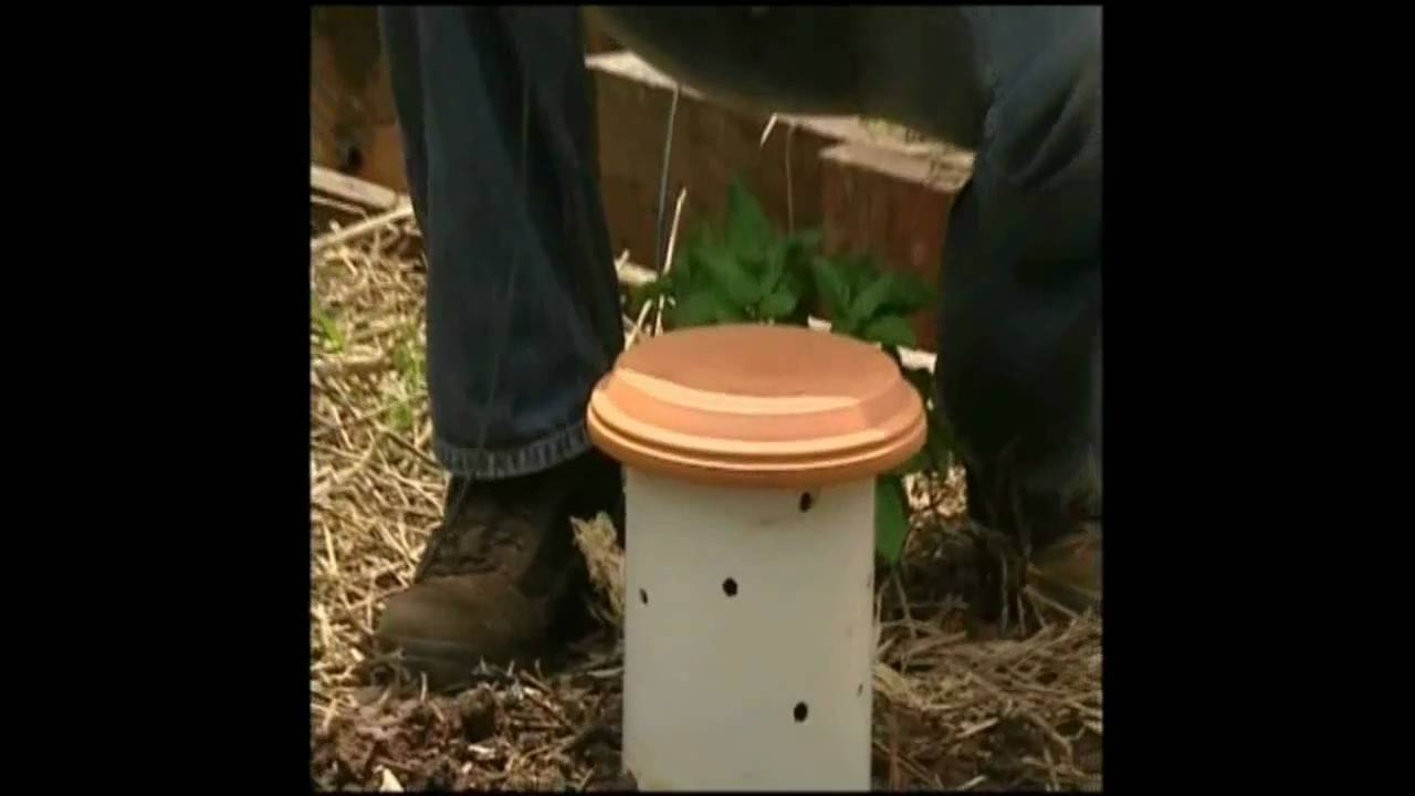 How to make a worm farm tower