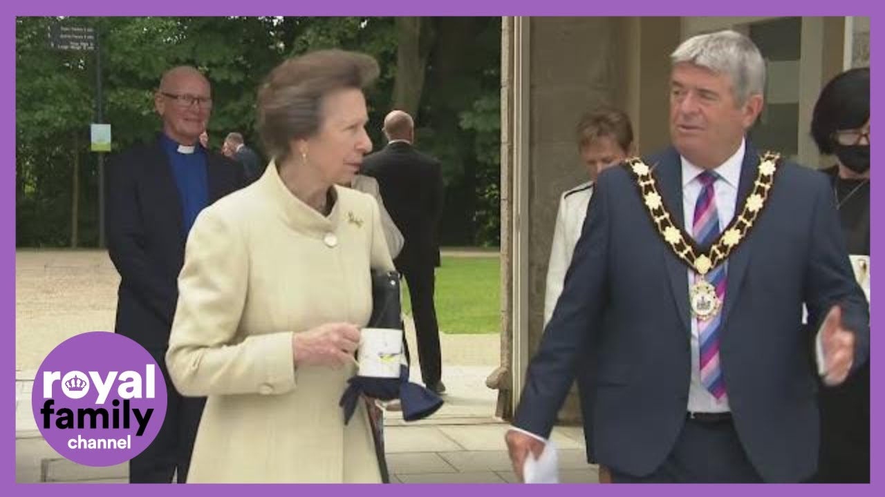 Princess Anne Presents Queen's Award for Voluntary Service to Antrim Castle Gardens