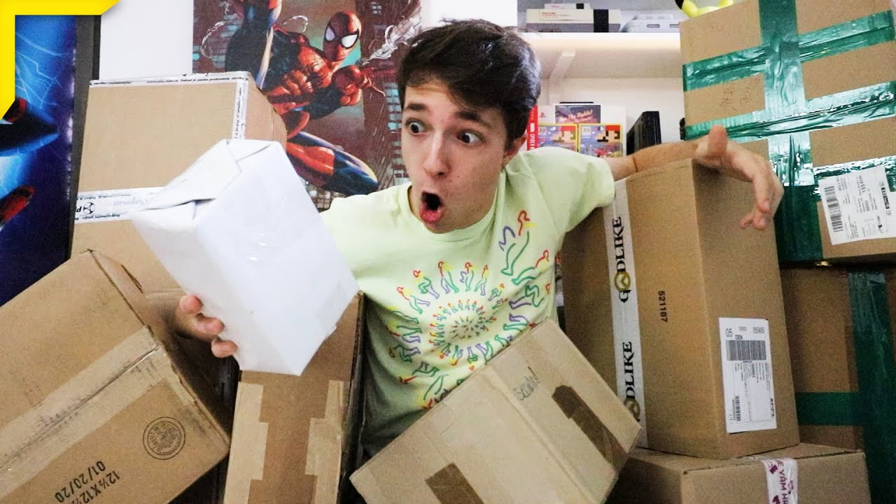 NEJVĚTŠÍ MYSTERY BOX OTEVÍRÁNÍ EVER!