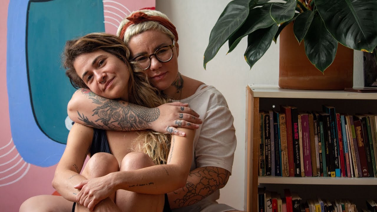 Ekena e Uyara Torrente - Sinto Muito :: Eu to pronta pra gritar mais alto