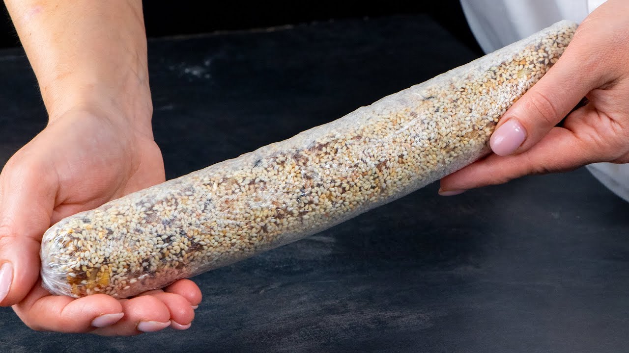 Rollo de frutos secos y pipas - Un postre perfecto sin azúcar y sin horno