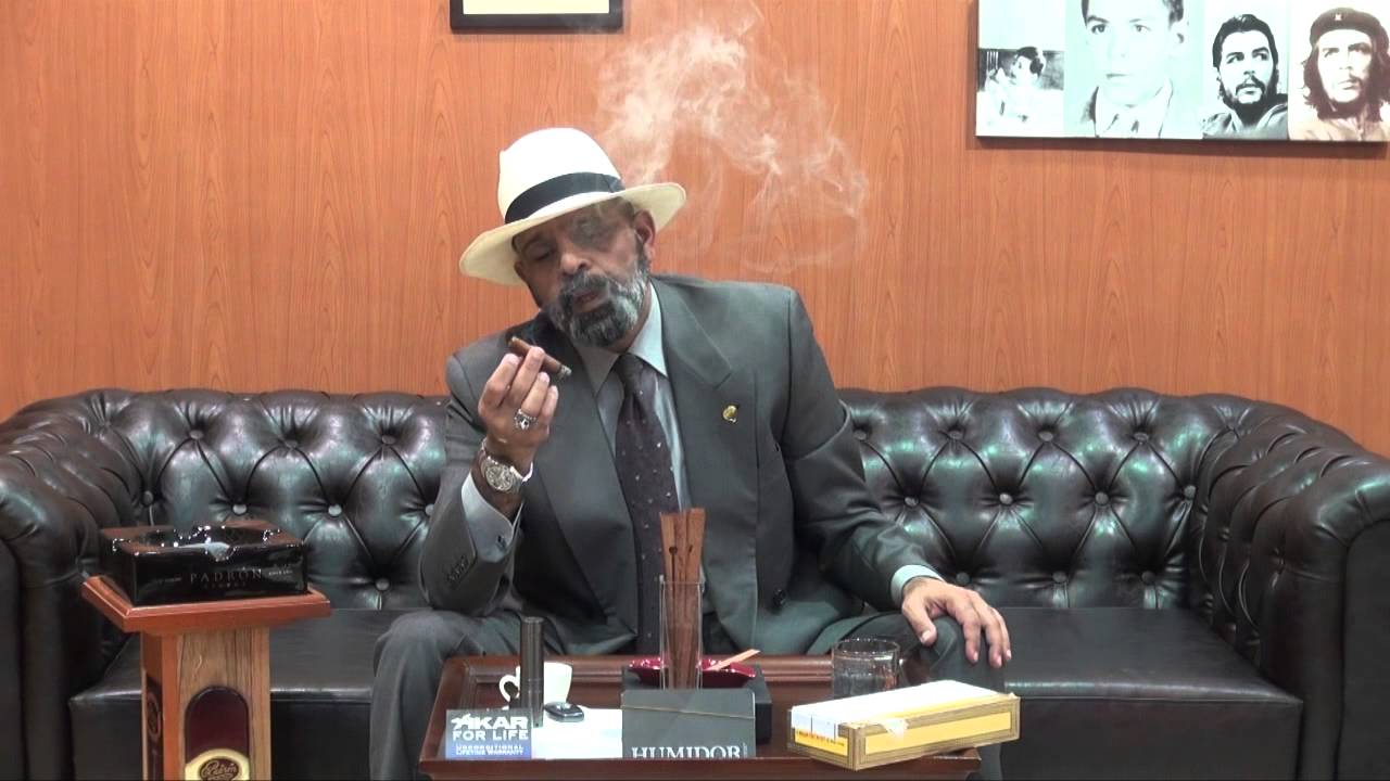 Montecristo Media Corona cigar Review