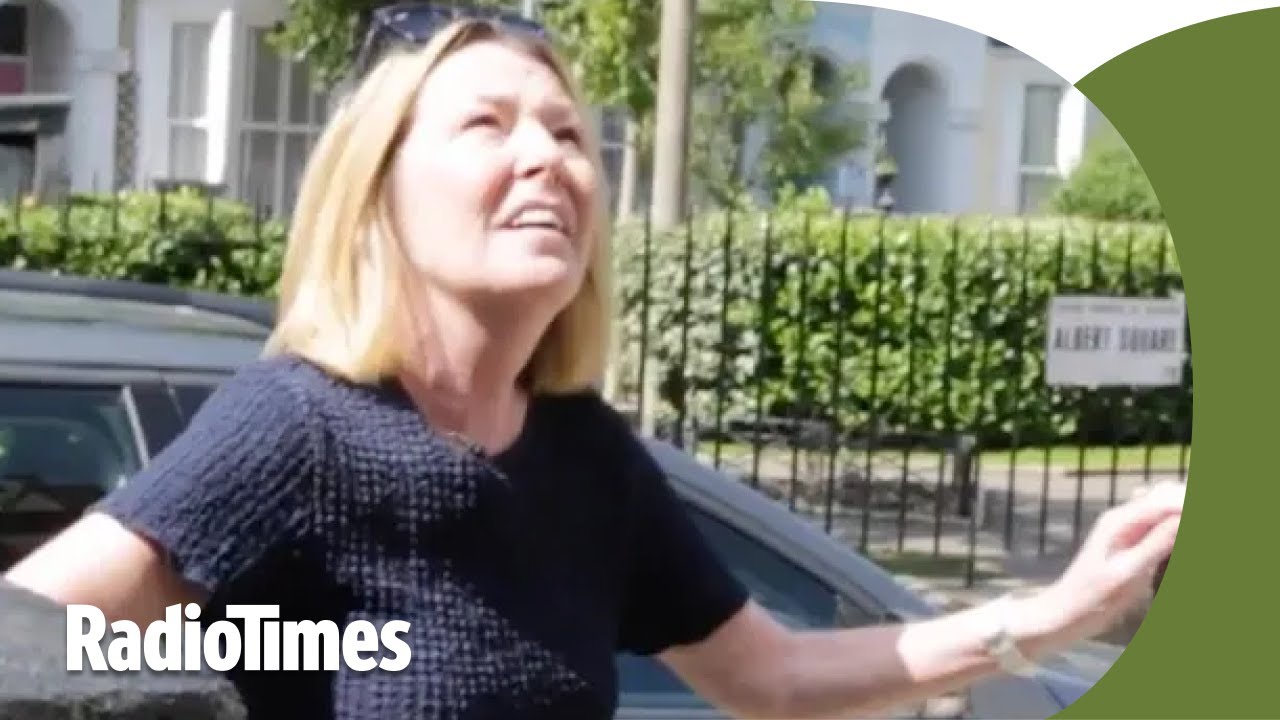 Former EastEnders star makes emotional return to Walford set
