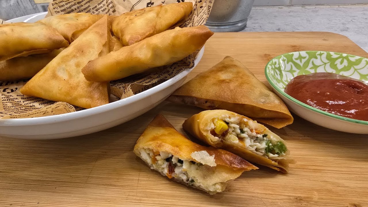 Crispy Paneer (Cottage Cheese) Samosa Recipe | Perfect Tea Time Snack | Saima's Kitchen