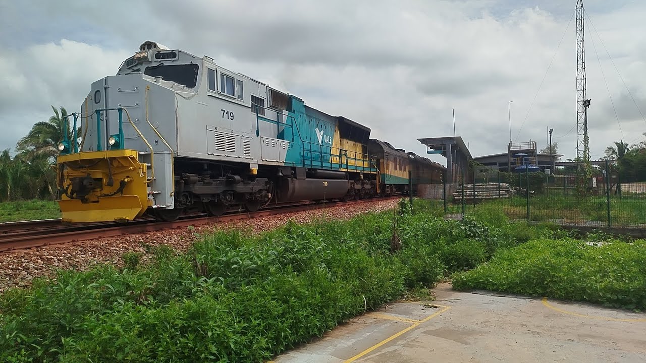 P-21 Trem de Passageiros EFC Chegando na Estação de Arari e aguardando a saida!