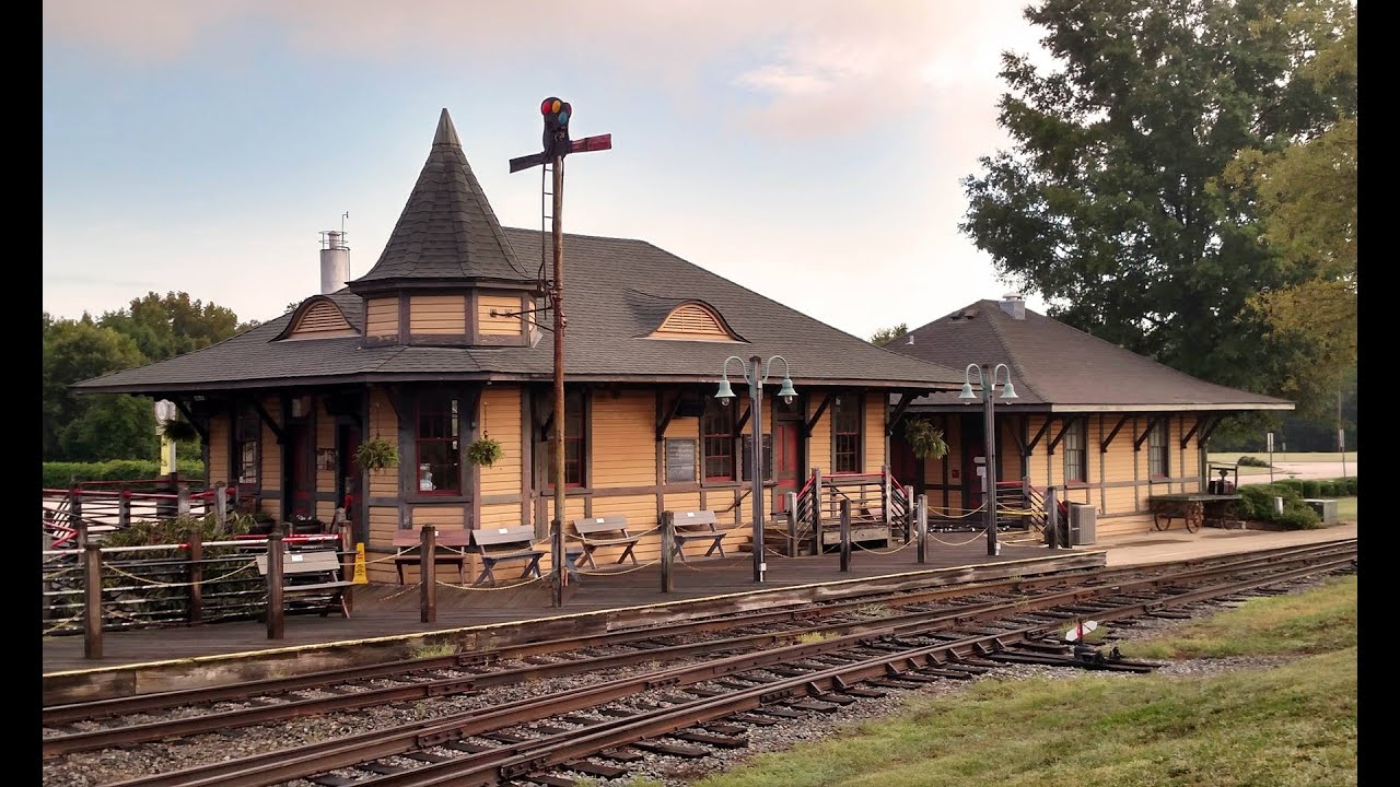 A Classic Railroad Depot - Barber Junction
