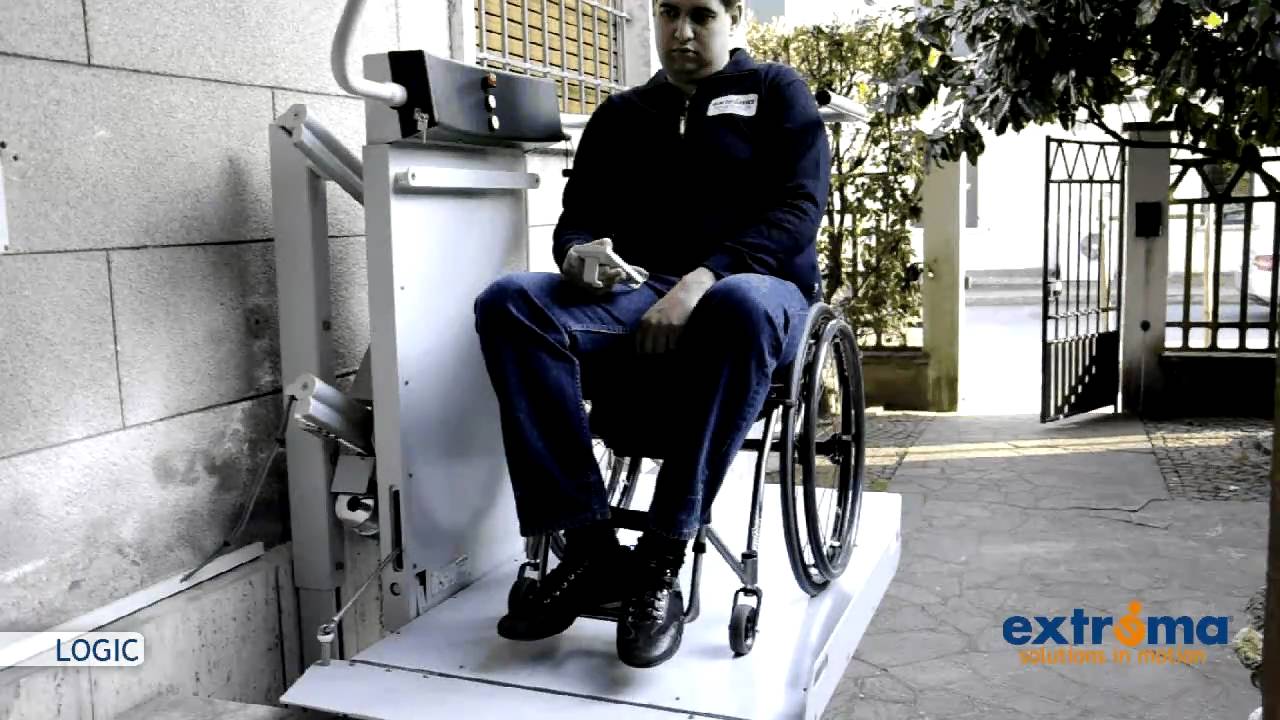 Servoscala per disabili - Montascale con pedana - Extrema Logic