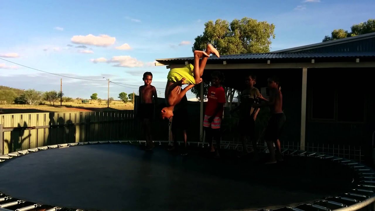 Bayulu Mob Trampoline Skills