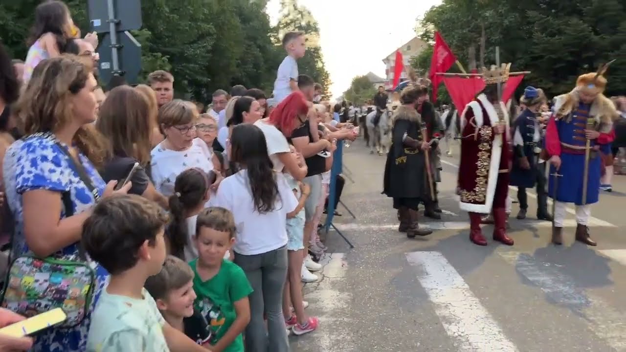 Paradă la Suceava - se dă startul Festivalului de Artă Medievală