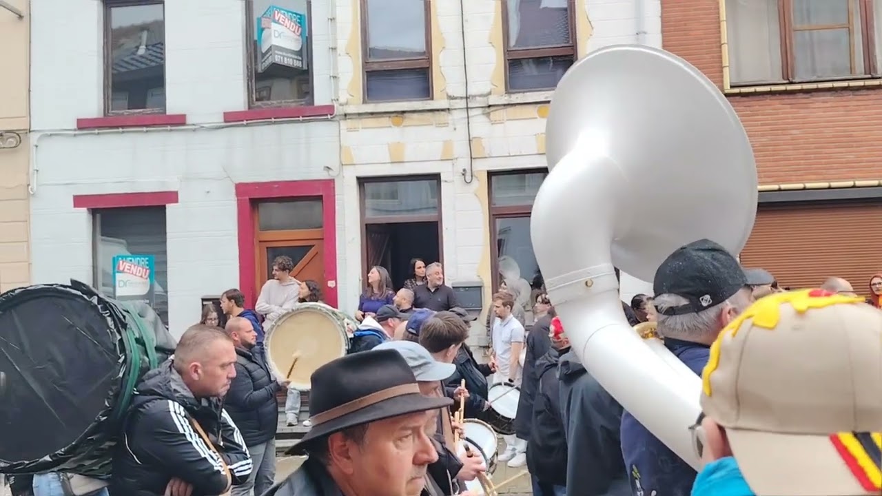 143ème Cavalcade : Cortège des Sociétés (2/4) / Fleurus (Belgique) / 2025