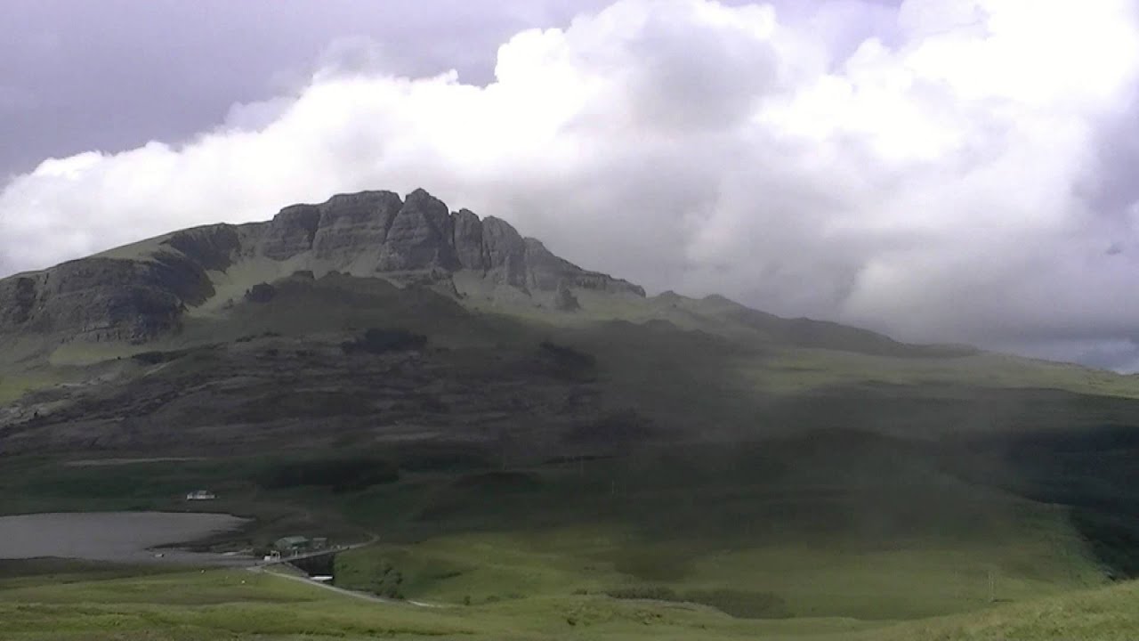 Bearreraig Bay and The Storr