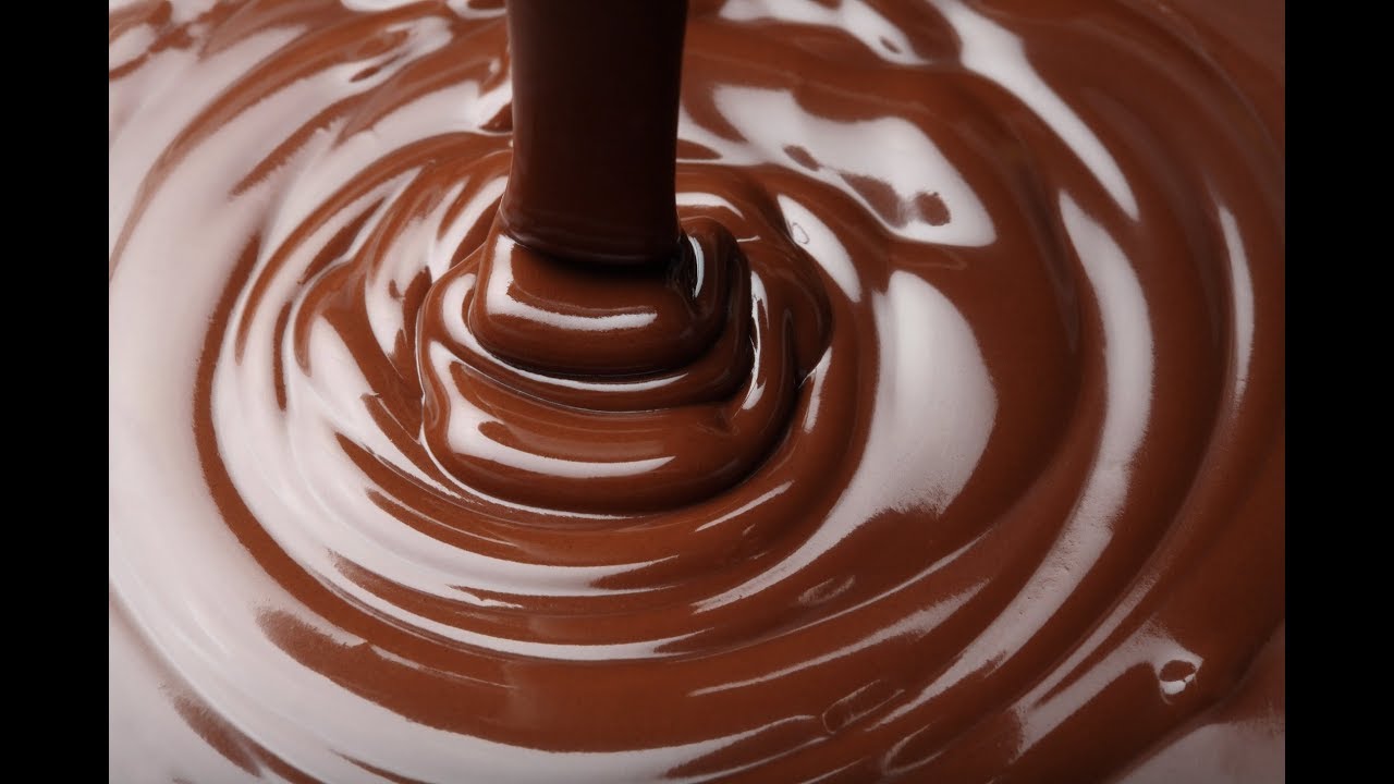 Como fazer CALDA DE CHOCOLATE? - COM APENAS 3 INGREDIENTES - igual industrializada - (super cremosa)