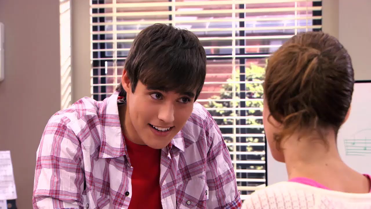 Violetta - Violetta i Leon śpiewają Voy por ti. Odcinek 21. Oglądaj w Disney Channel!