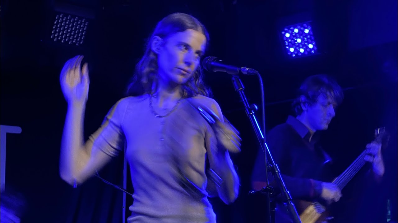 Nurse! by bar italia (Live in Toronto)