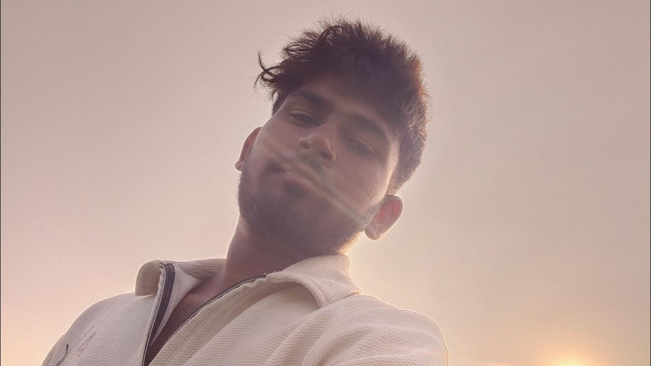 Puja Ki Sehat Me Abhi Aaram Hai 🥰