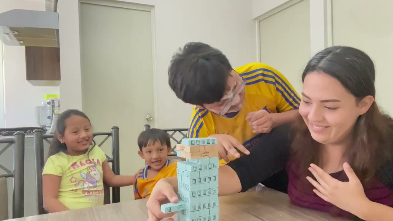 !JUGANDO JENGA PEROOOOOO... el que gane 3 partidas se lleva !500 PESOS¡¡¡ 