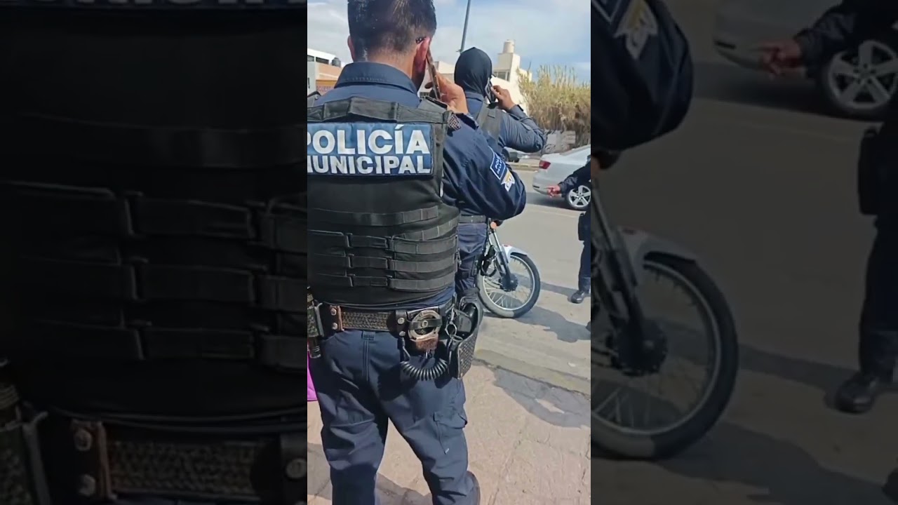 Policias pr3pot3nt3s tapando calles