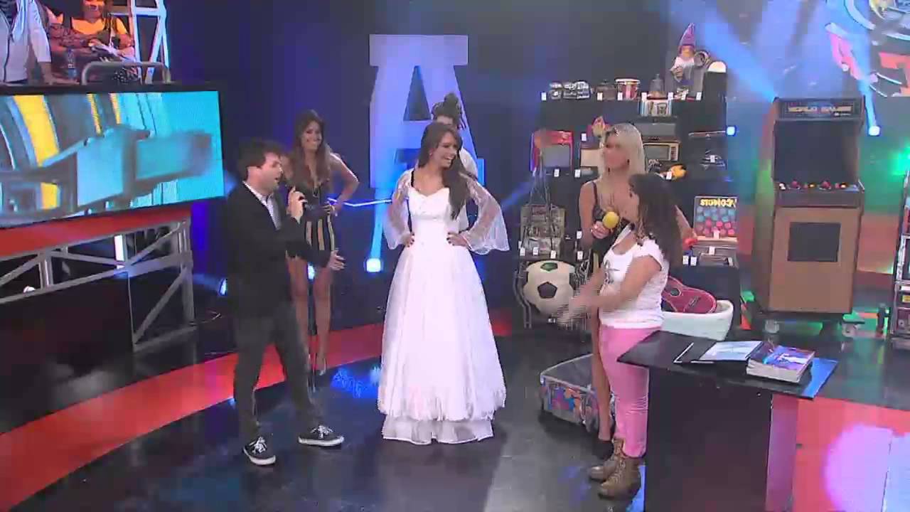 A todo o nada 2013 - Guido Kaczka bailó el vals con una azafata