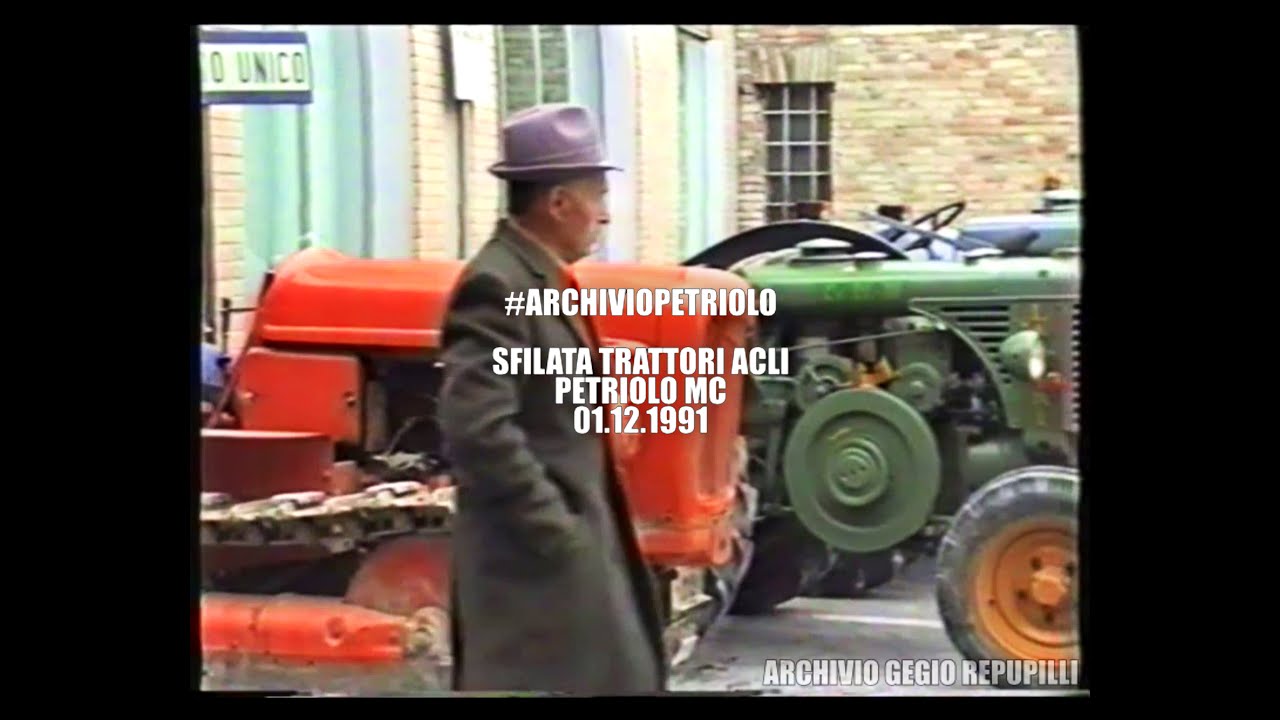 #ARCHIVIOPETRIOLO | 01.12.1991 | Sfilata trattori ACLI [Archivio Repupilli]