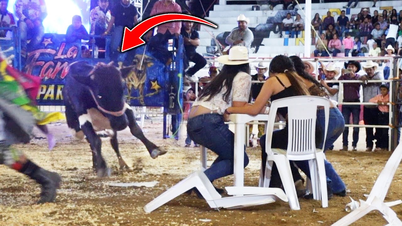 😱 ¡MÁS DE $5,000 PESOS PARA LA ÚLTIMA QUE SE PARE DE LA MESA! Y el toro escogerá a la ganadora