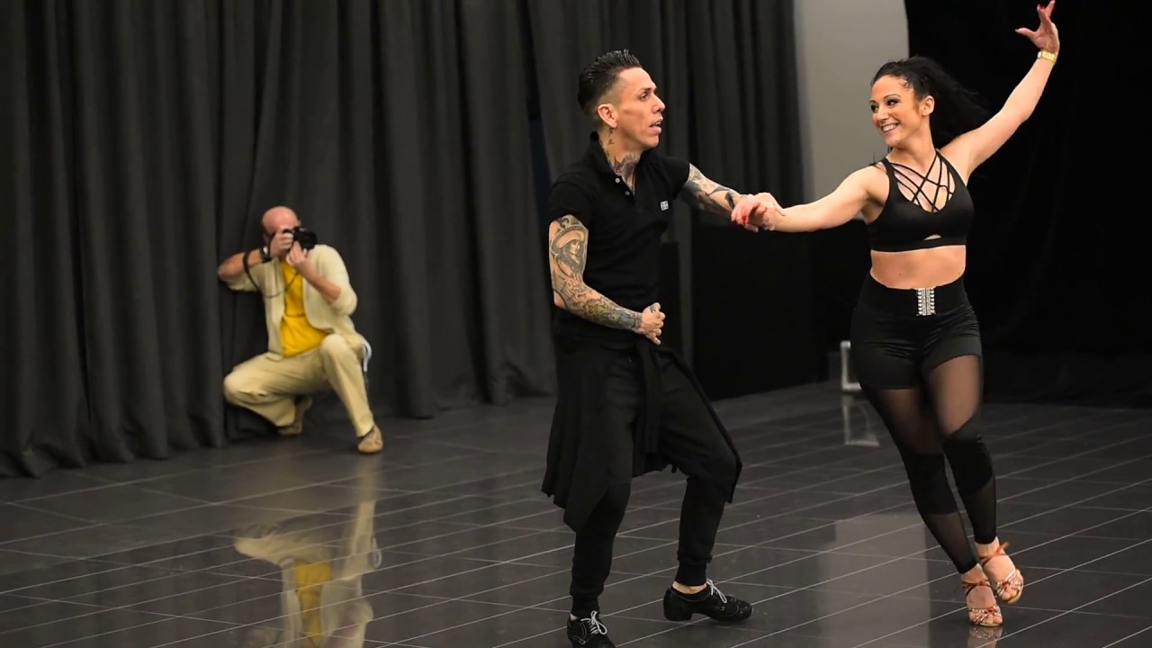 Johnny Vazquez y Emy Codebò @ World Salsa Meeting 2017 (Ven Devòrame Otra Vez)