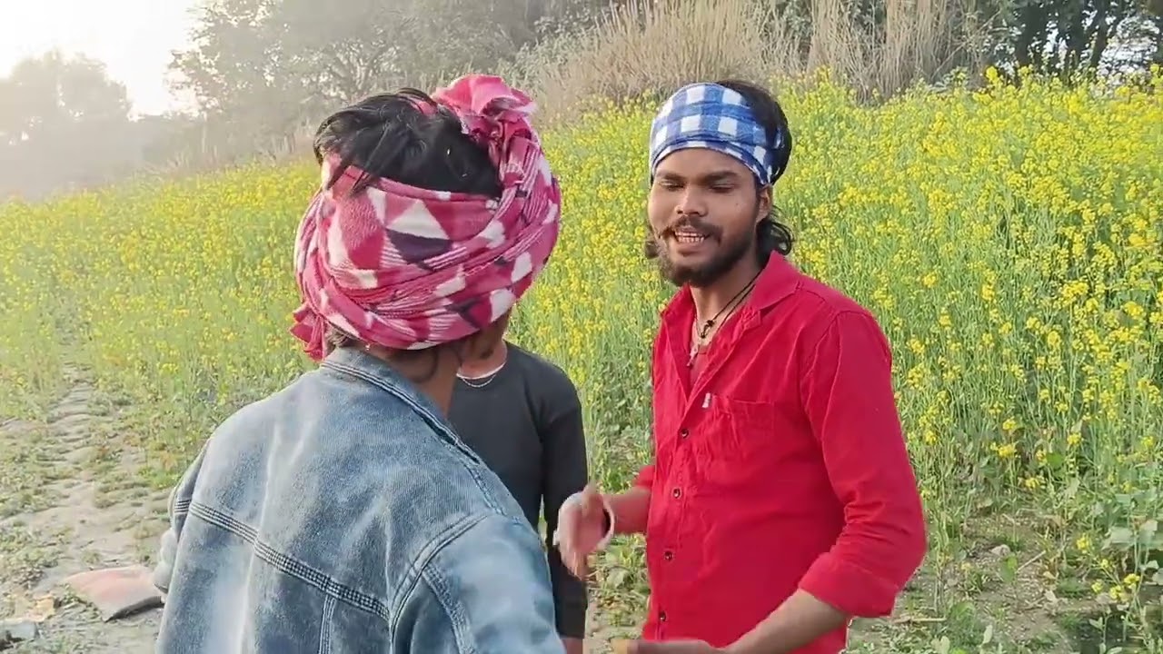 Ladki ke chakkar mein log pakde maar ke fayde#viralvideo #bhojpuri #song 