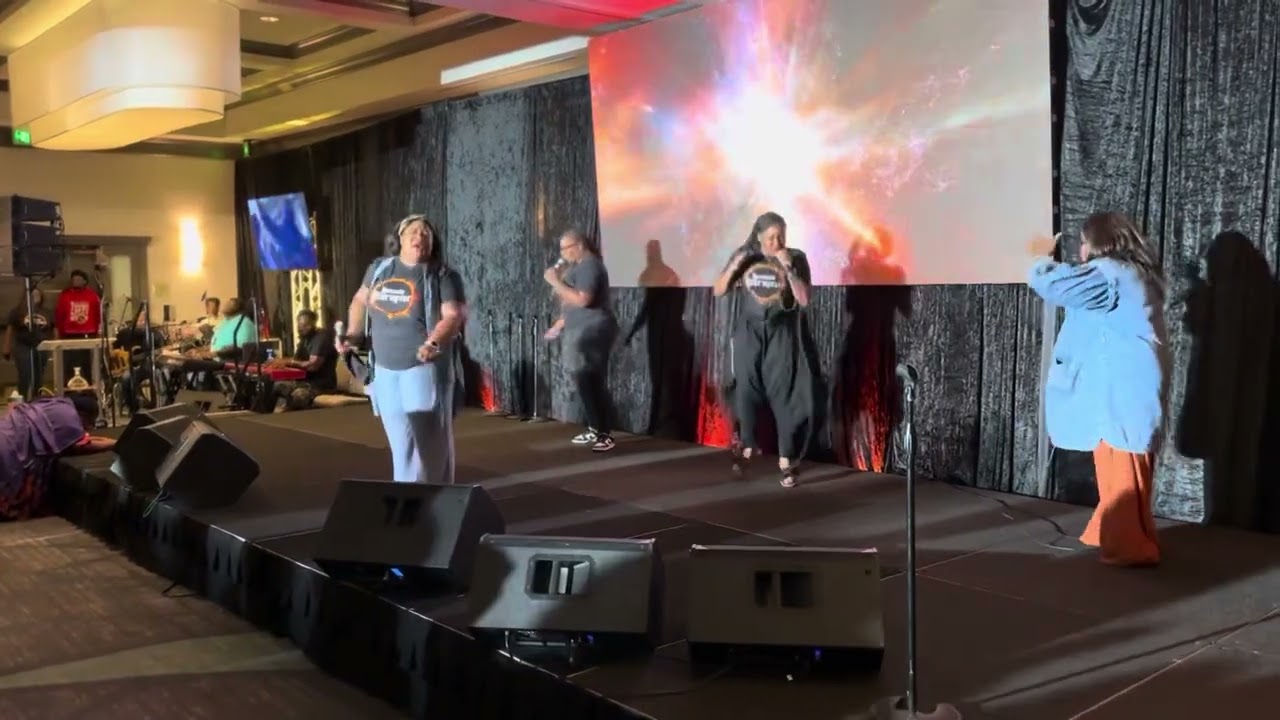 Psalmist Raine Live in Miami — Prophetic Worship