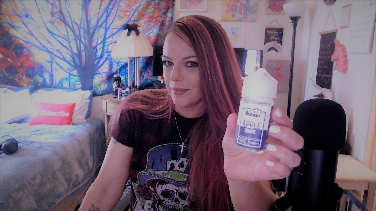 Reds Grape Apple  E Juice Review! 🍇 🍎 #RedsGrape #7Daze